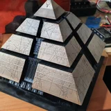 Somit ist das Pyramiden Raumschiff fertig. 😊 Somit ist das Pyramiden Raumschiff fertig. 😊