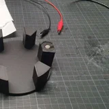 Das nennt sich iteratives Design … nun mit genug Platz für die Elektronik.