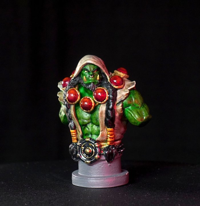 Thrall - Bust